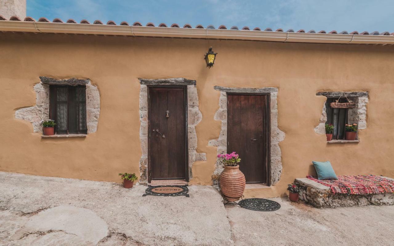 La Casa Di Nonna Pensionat Koríthion Eksteriør billede