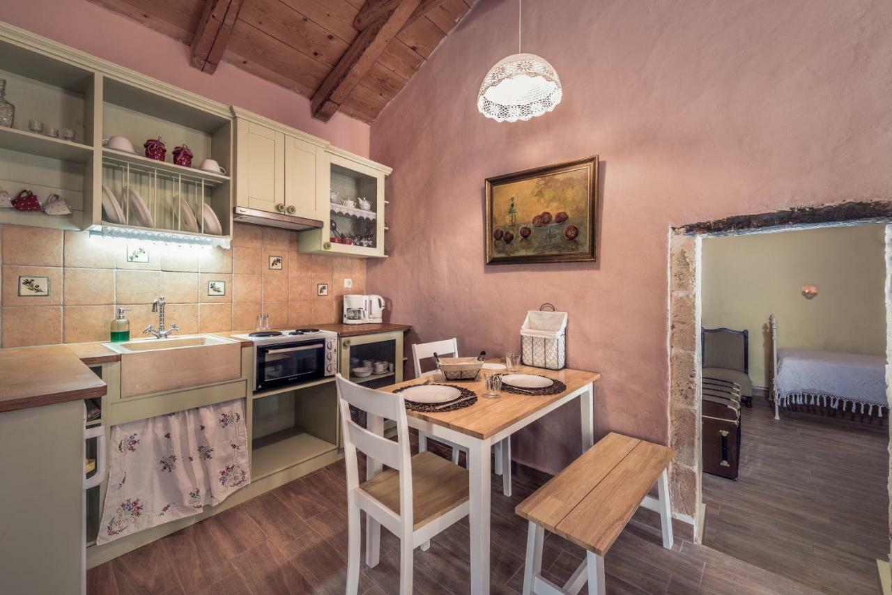 La Casa Di Nonna Pensionat Koríthion Eksteriør billede